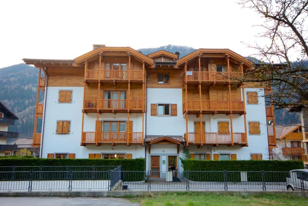 Lovely Apt In Pinzolo Val Rendena 7 外观 照片